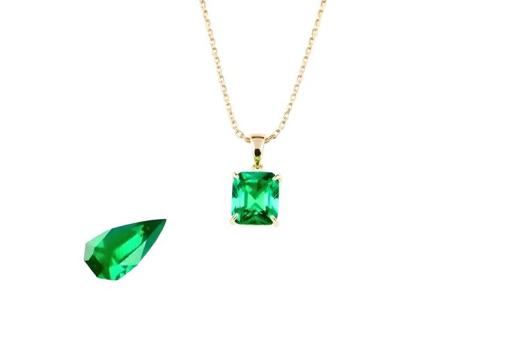 Elegant Emerald and Diamond Necklace Pendant